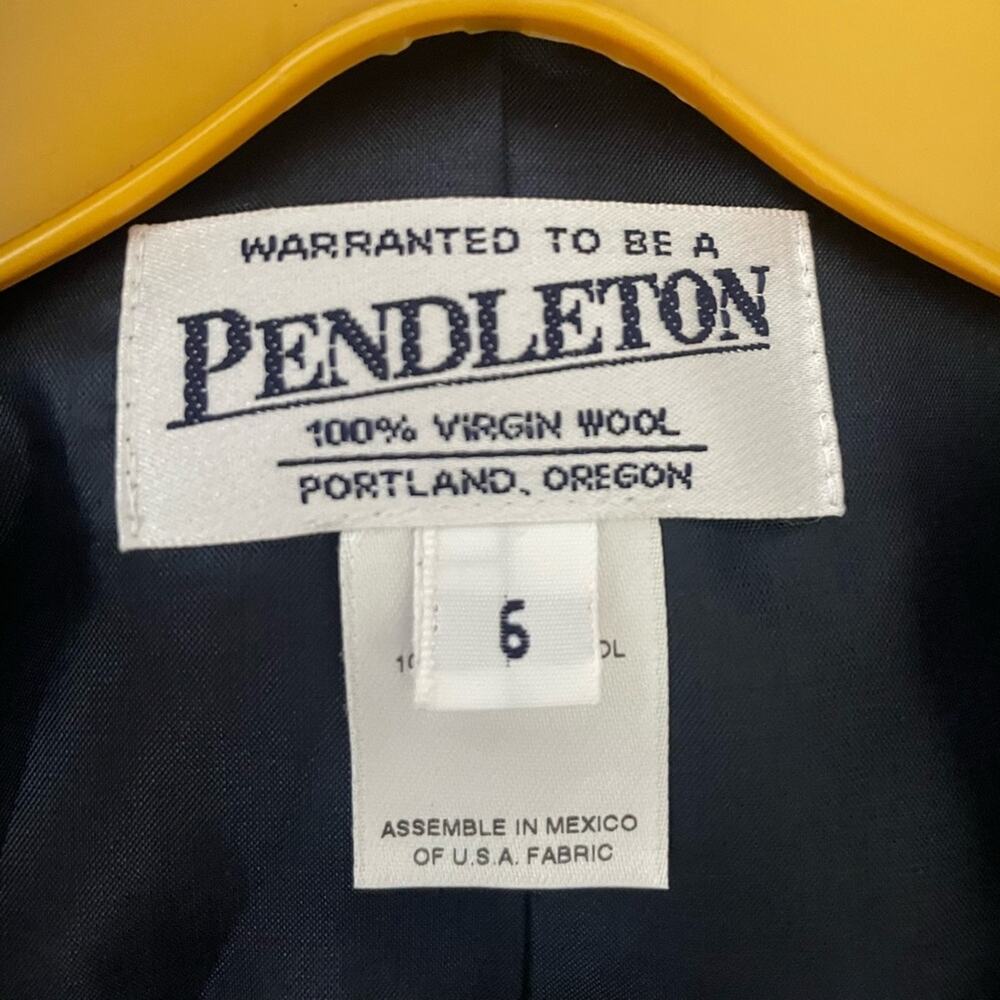 Pendleton Blazer. 100% Virgin Wool - image 3
